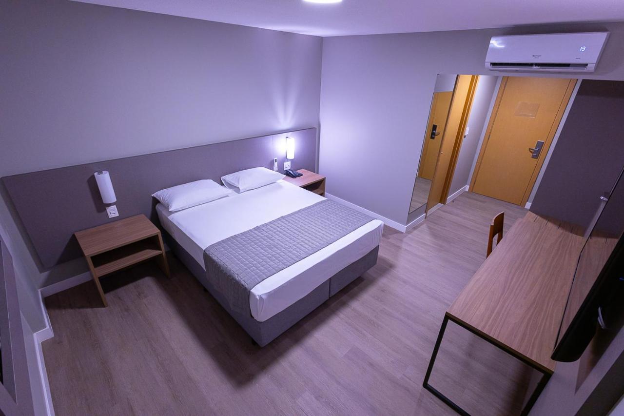 Hotel Caiua Блуменау Екстериор снимка