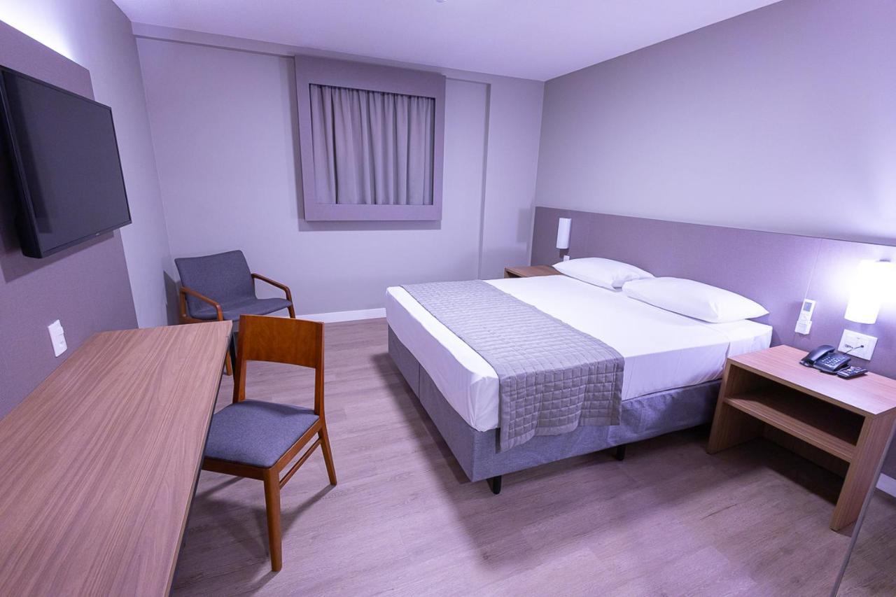 Hotel Caiua Блуменау Екстериор снимка