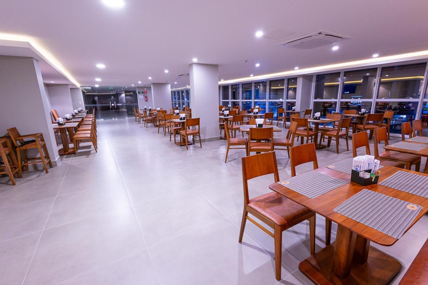 Hotel Caiua Блуменау Екстериор снимка
